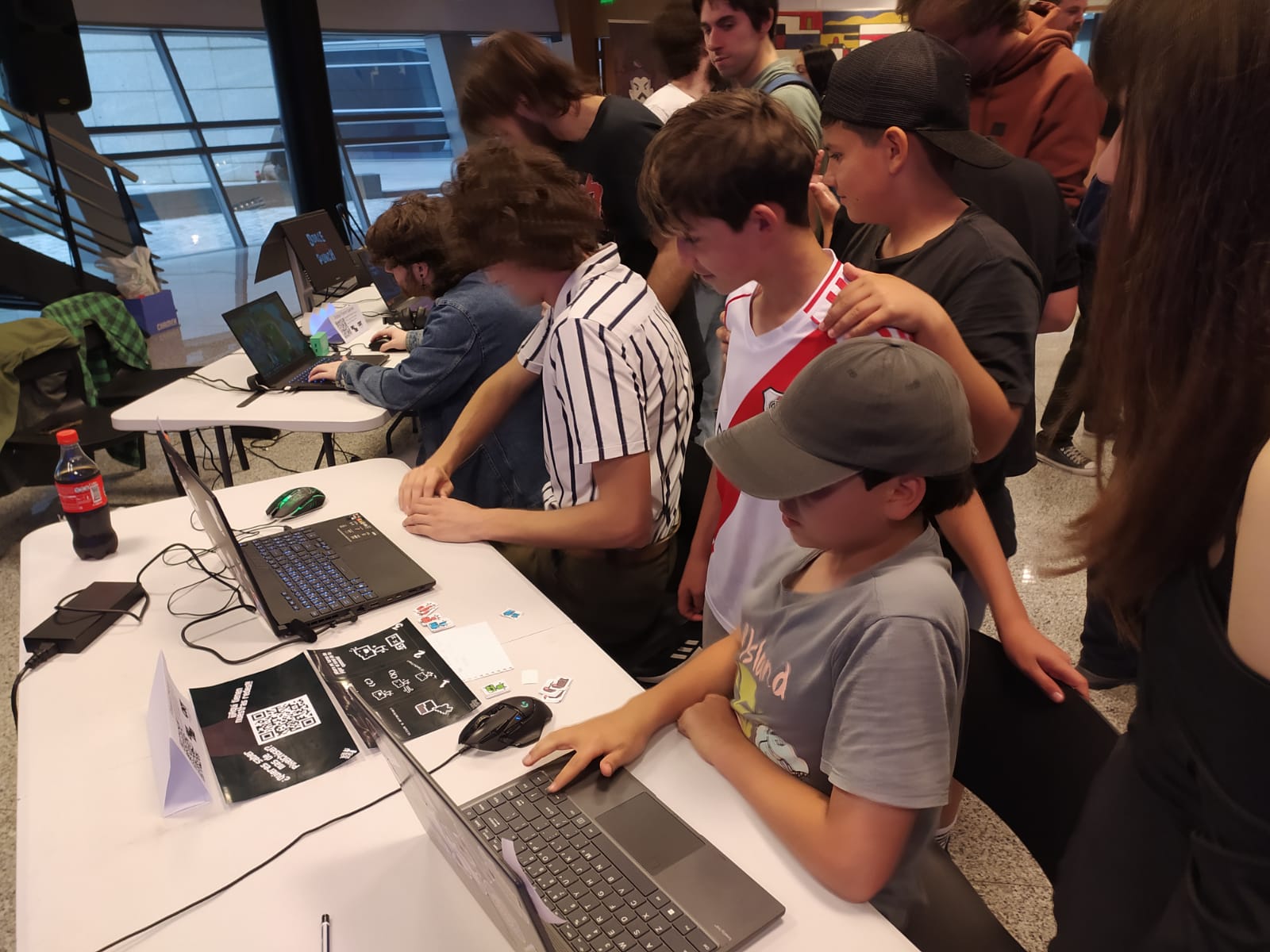 Kids Playing LevelFighters Demo on LevelUY 2025